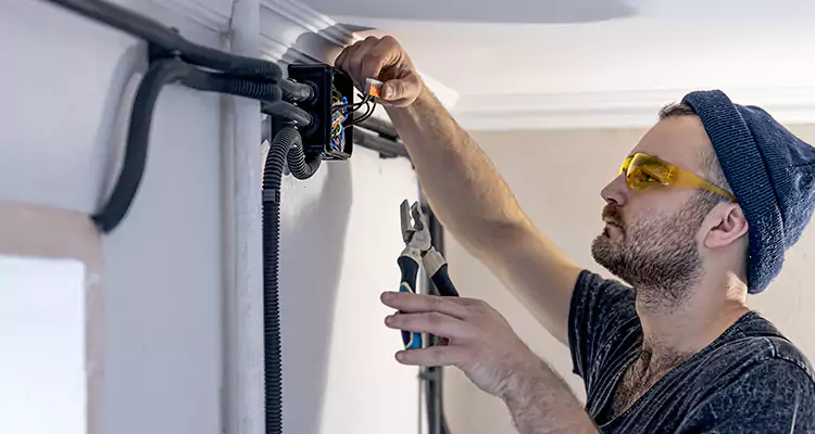Garage Door Opener Cable Repair in Alafaya, FL