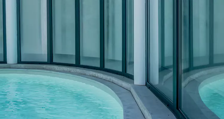 Repair Polyester Screen for Pool Enclosure in Alafaya, FL