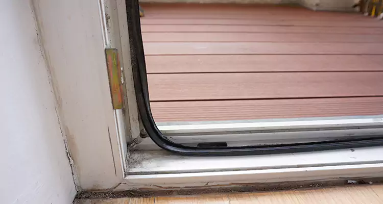 Why Choose Us for Leaking Sliding Glass Door Repair in Alafaya, FL?