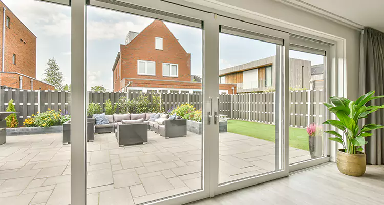 Best Sliding Screen Door Replacement Company in Alafaya, FL