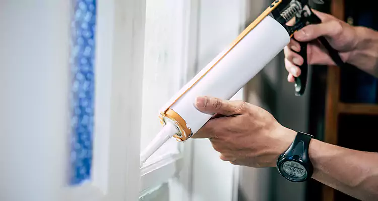 Windows Leaking Air Repair in Alafaya, FL