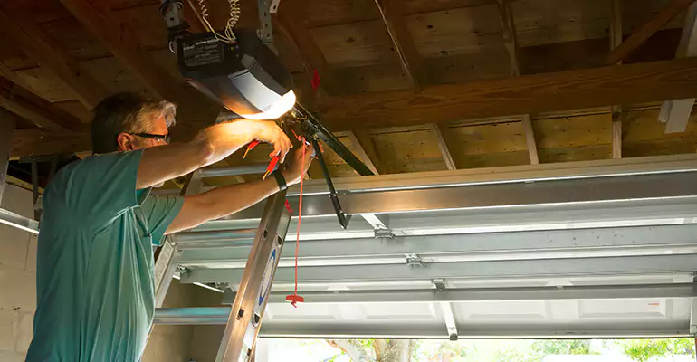 Chamberlain Garage Door Repair in Alafaya, FL