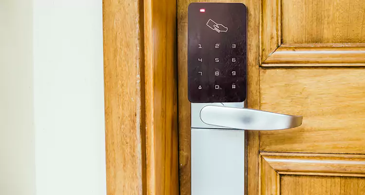 Keyless Hotel Door Locks Repair in Alafaya, FL