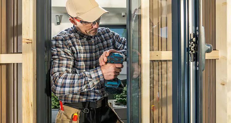 Top-Rated Patio Door Handle and Lock Repair Service for Homeowners in Alafaya, FL