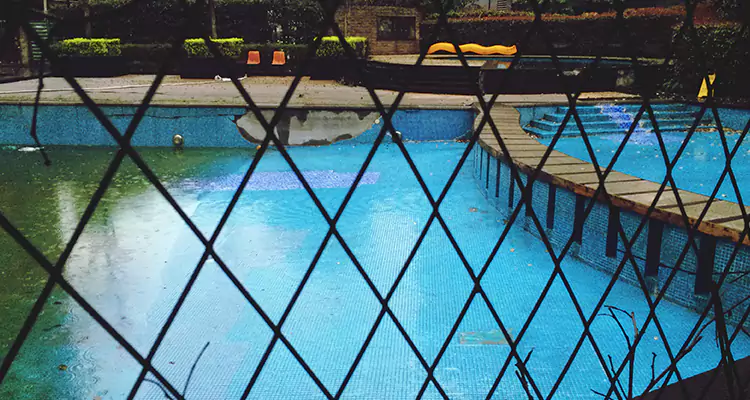 Lanai Screen Repair in Alafaya, FL