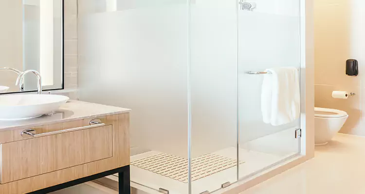 Expert Shower Door Fix and Repair in Alafaya, FL