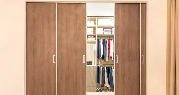 Sliding Closet Wardrobe Repairs in Alafaya, FL